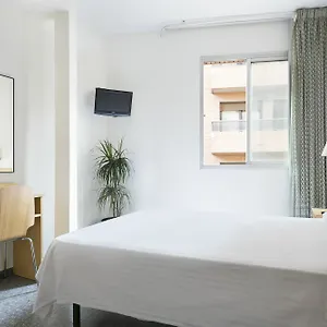 hotel-climent.topbarcelonahotels.com/